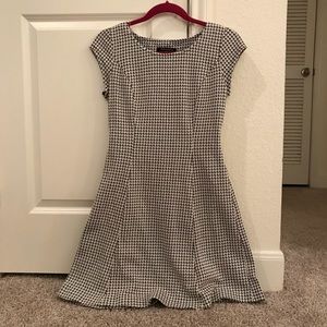 *2 for $20!* Cute Houndstooth Fit and Flare Dress!